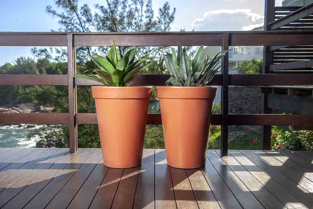 Vaso Cônico Com Borda Atenas 56